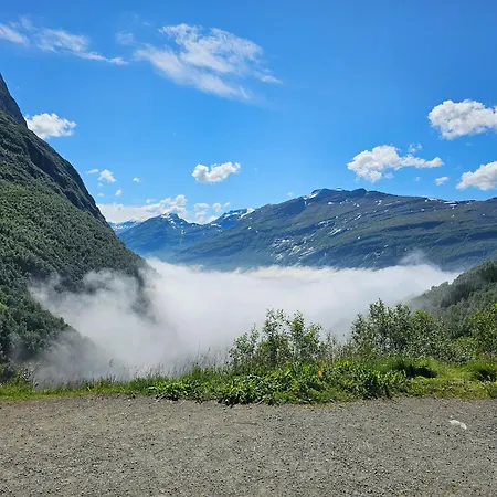아파트 Quiet Valley Tomrefjord